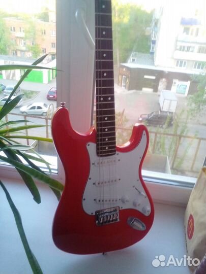 Электрогитара Fender squier MM Stratocaster Red