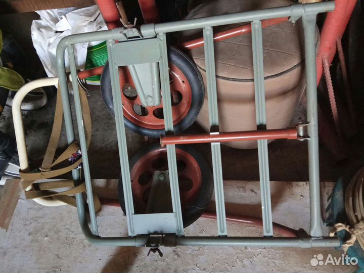 Газонокосилка времён СССР и тележка СССР новая