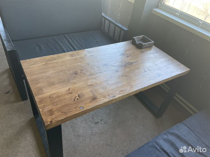 Диваны и столы