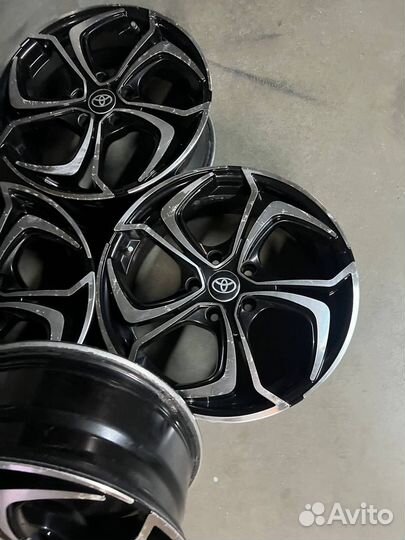 Диски R17 5x114.3 с резиной