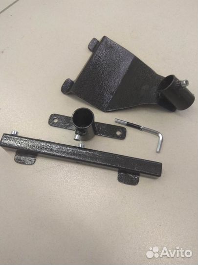 Комплект держателя флага на машину