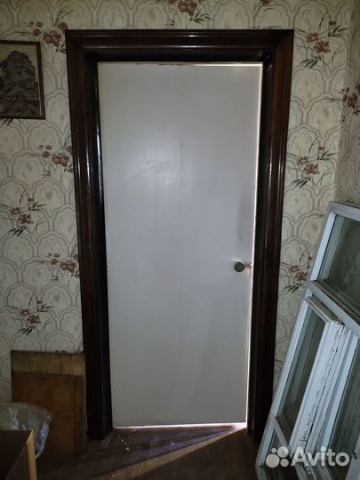 Двери межкомнатные б/у