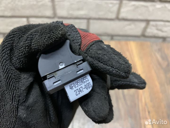 Audi Q7 (4L) Кнопка стеклоподъемника