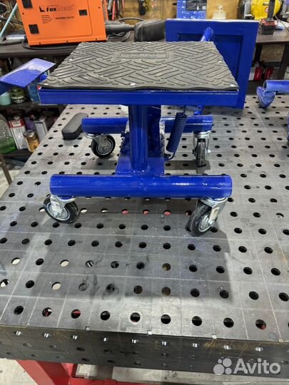 Подставка под кроссовый мотоцикл