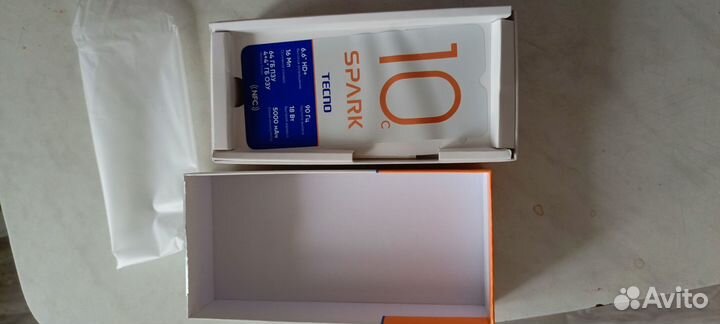 TECNO Spark 10c, 4/64 ГБ