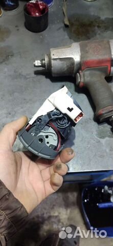 Дефлектор воздушный правый Passat b5