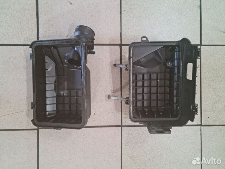 Корпус воздушного фильтра Mitsubishi Lancer X