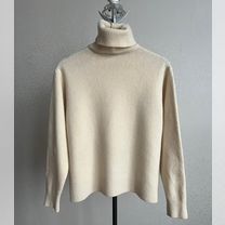 Свитер из шерсти мериноса Uniqlo