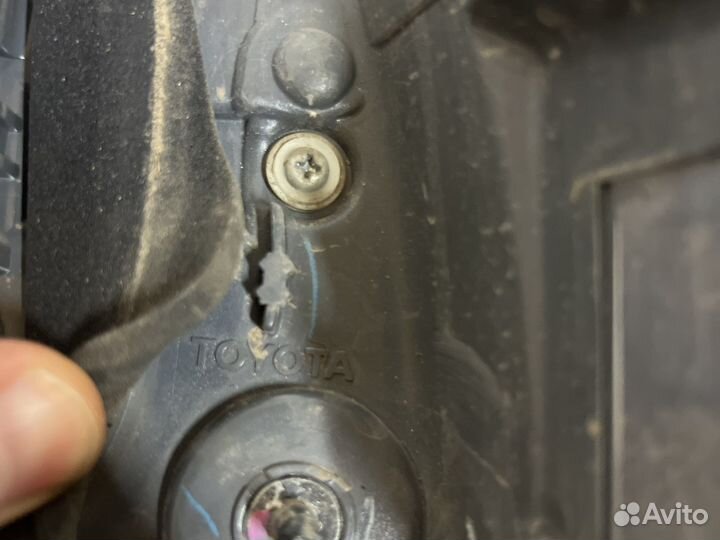 Lexus Lx570 фонарь задний левый