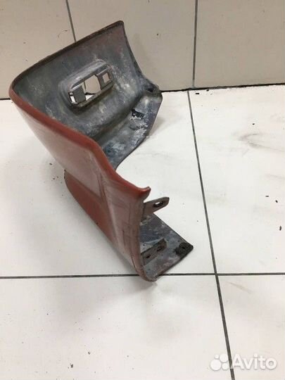 Накладка заднего бампера правая (клык) Honda HR-V