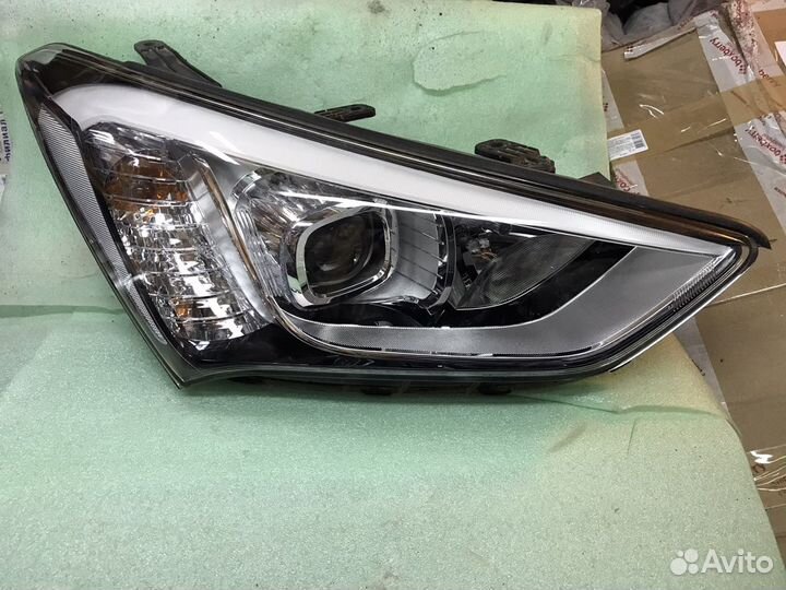 Фара правая Hyundai SantaFe 3 DM галоген