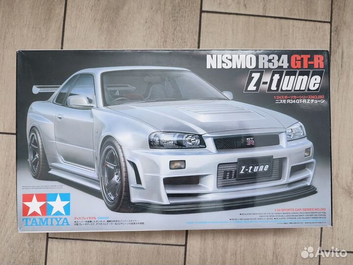 Tamiya 24282 1/24 Nissan Skyline GT-R34 Z-tune