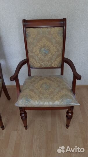 Стулья LG. Малайзия. 3-й стул в подарок