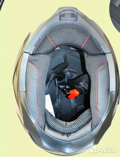 Мотошлем размер М(57-58)