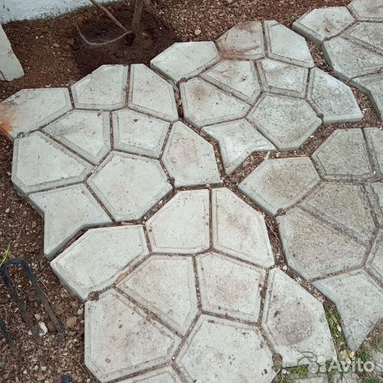 Форма для садовой дорожки