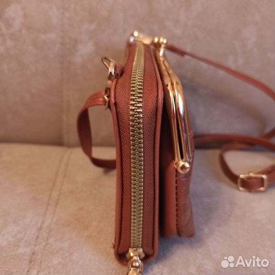 Сумочка для телефона новая