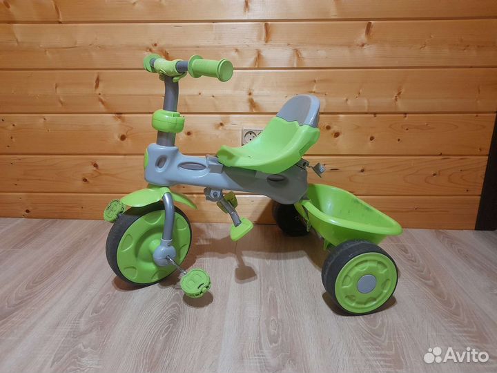 Трехколесный велосипед