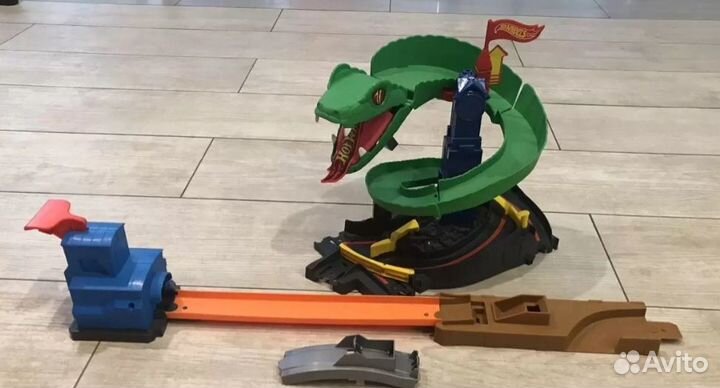 Hot wheels треки