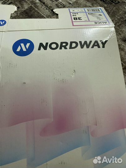 Коньки фигурные 38 размер