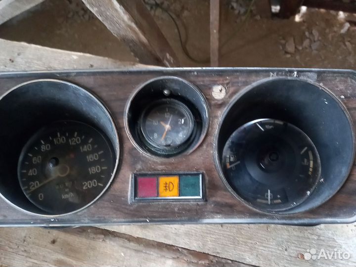 Щиток приборов газ 2410