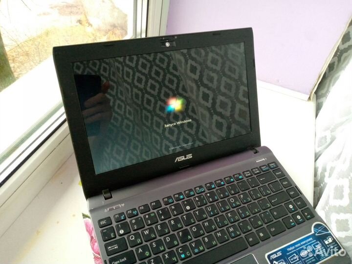 Ноутбук Возможен обмен на велик или телек