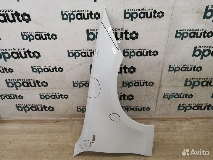 Крыло переднее правое 41357133228 BMW 1 серия E81