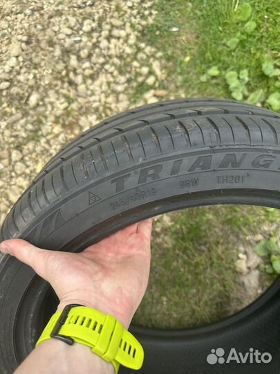 Triangle TH201 Sportex 245/40 R19 98W