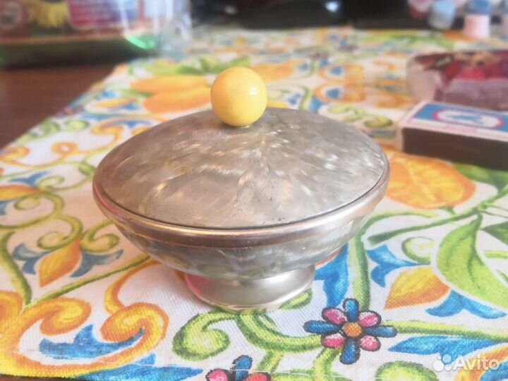 Пудреница СССР