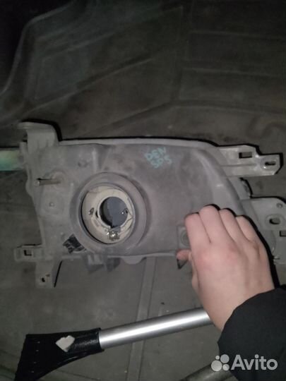 Фара передняя левая