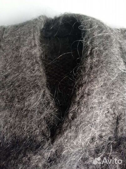 Жилетка пуховая на 2-3 года