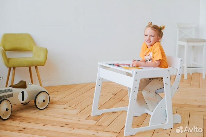 Растущий стол и стул детский