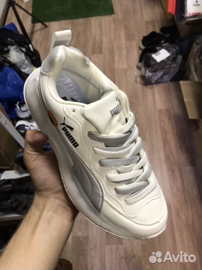 Кроссовки новые