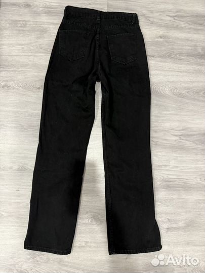 Джинсы прямые с разрезами женские