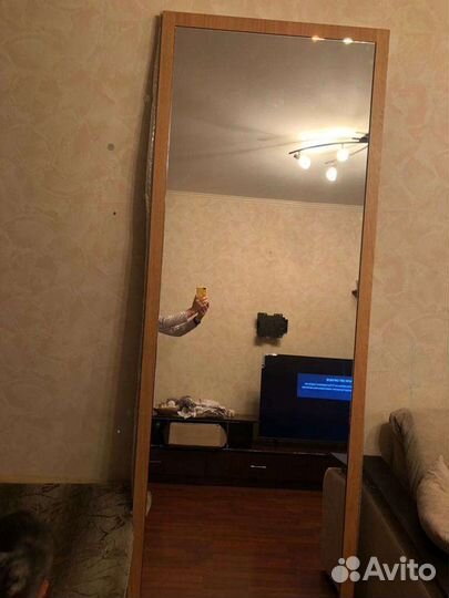 Зеркало для гардероба
