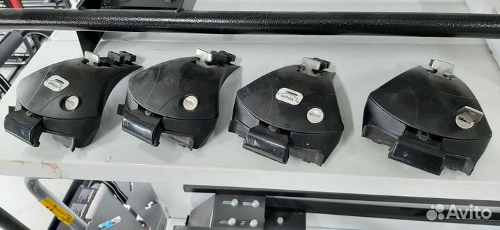 Крепление багажника на интегрированные рейлинги