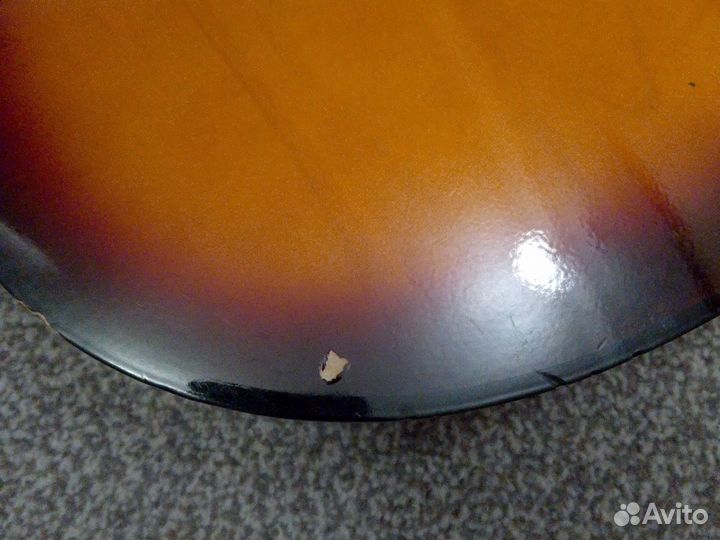 Акустическая гитара