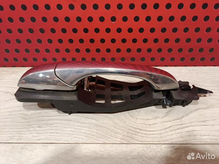 Ручка наружная задняя правая Jeep Grand Cherokee