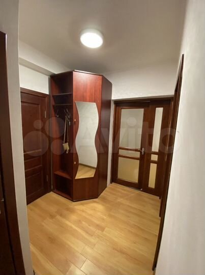 2-к. квартира, 60 м², 3/9 эт.