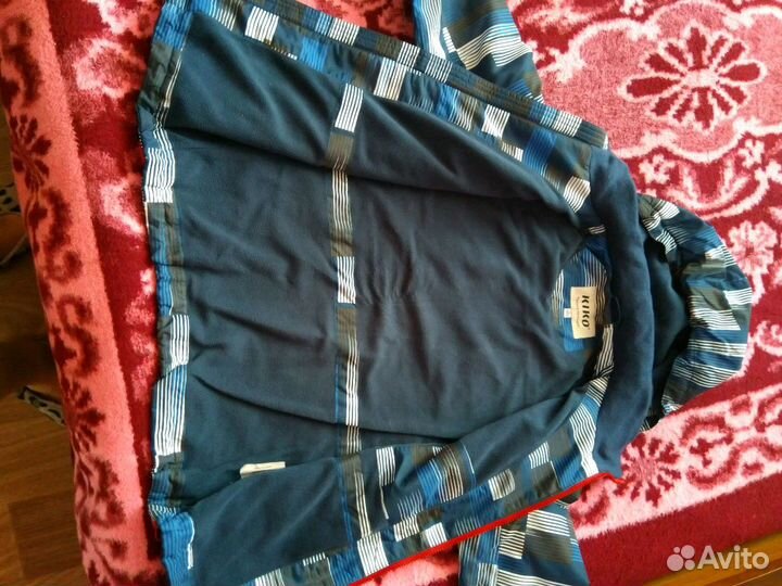 Куртка б/у весна-осень на мальчика