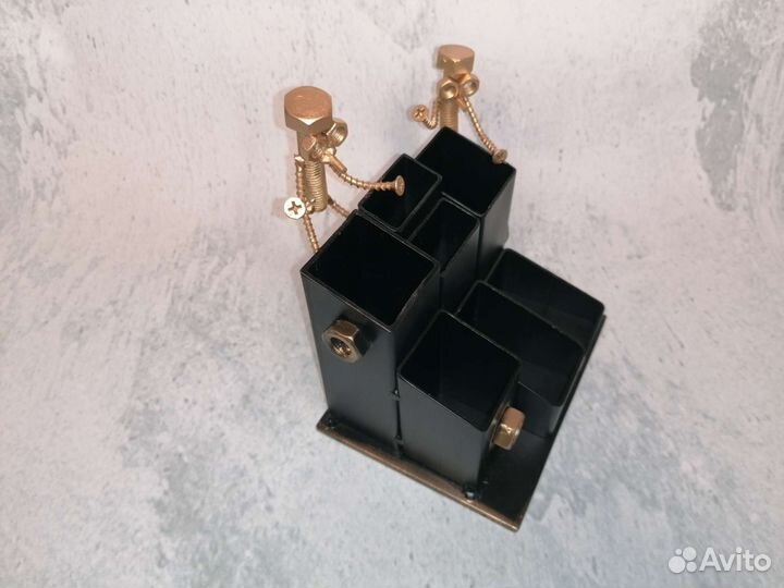 Карандашница, органайзер из металла