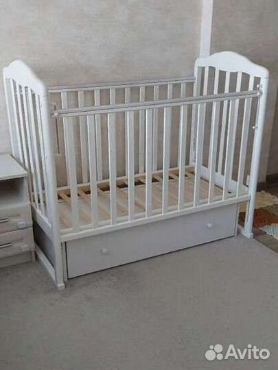 Детская кровать Алита с маятником