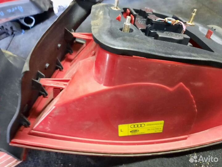 Фонари задние пара Audi A6C5 авант