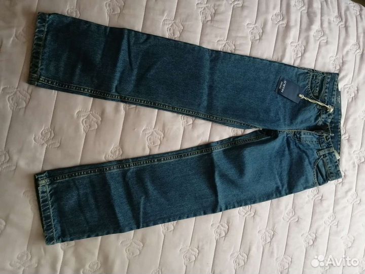 Джинсы новые