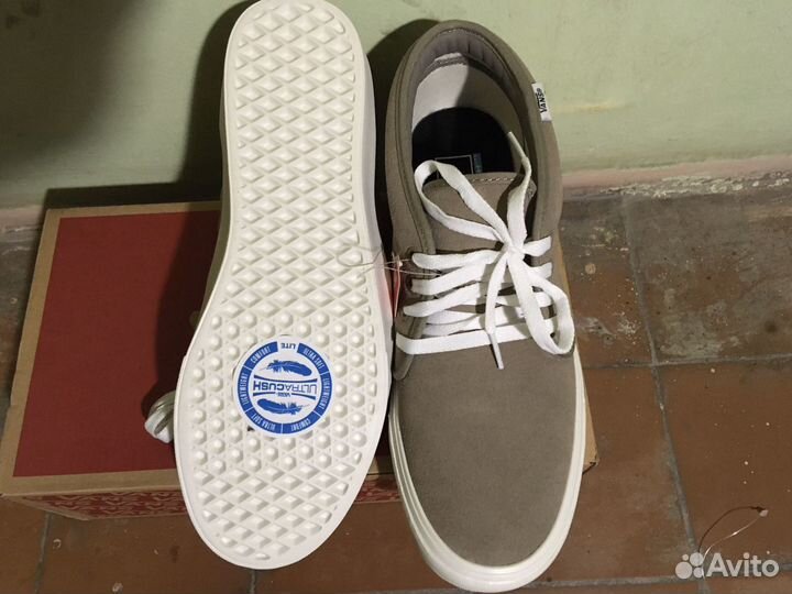 Vans chukka lite