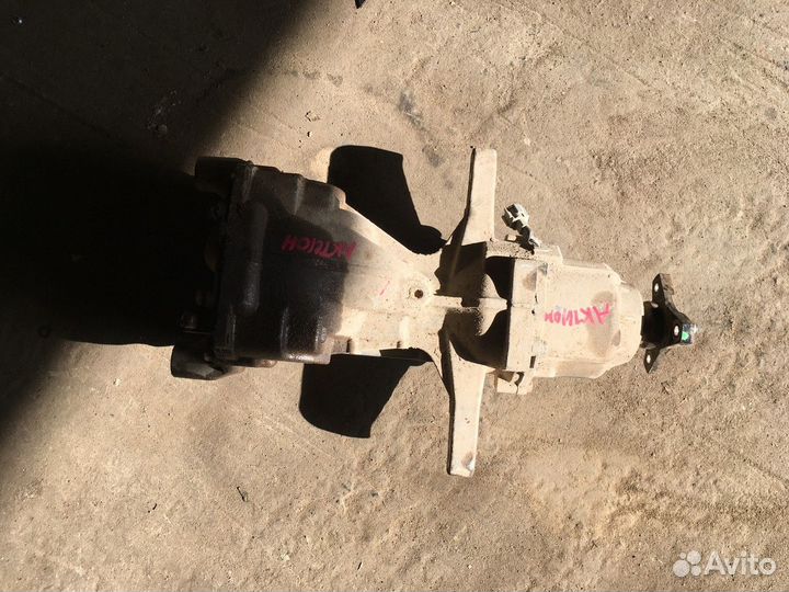 Редуктор заднего моста в сборе с муфтой