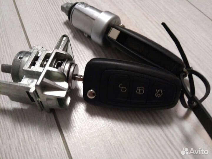 Комплект оригинальных ключей