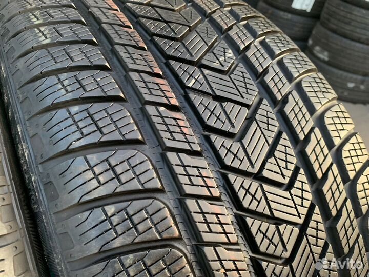 Pirelli Scorpion Winter 285/40 R21