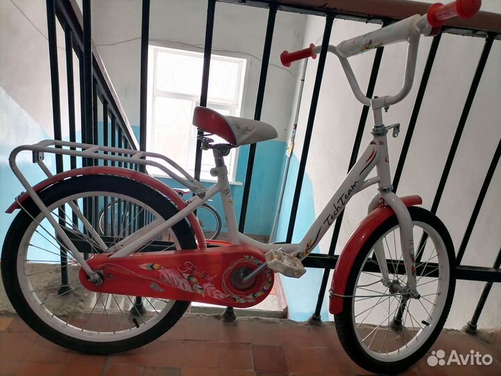 Продам детский велосипед на девочку 7-10 лет