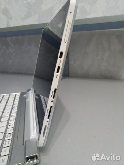 Планшет с докстанцией Acer Iconia Tab w511