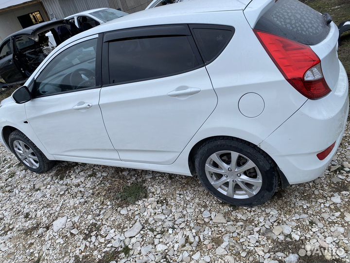 Разбор Hyundai Solaris Хэтчбек Дорестайлинг